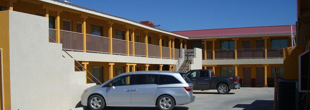 Budget Inn Артезія Екстер'єр фото