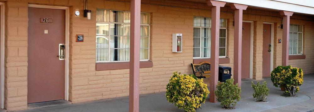 Budget Inn Артезія Екстер'єр фото