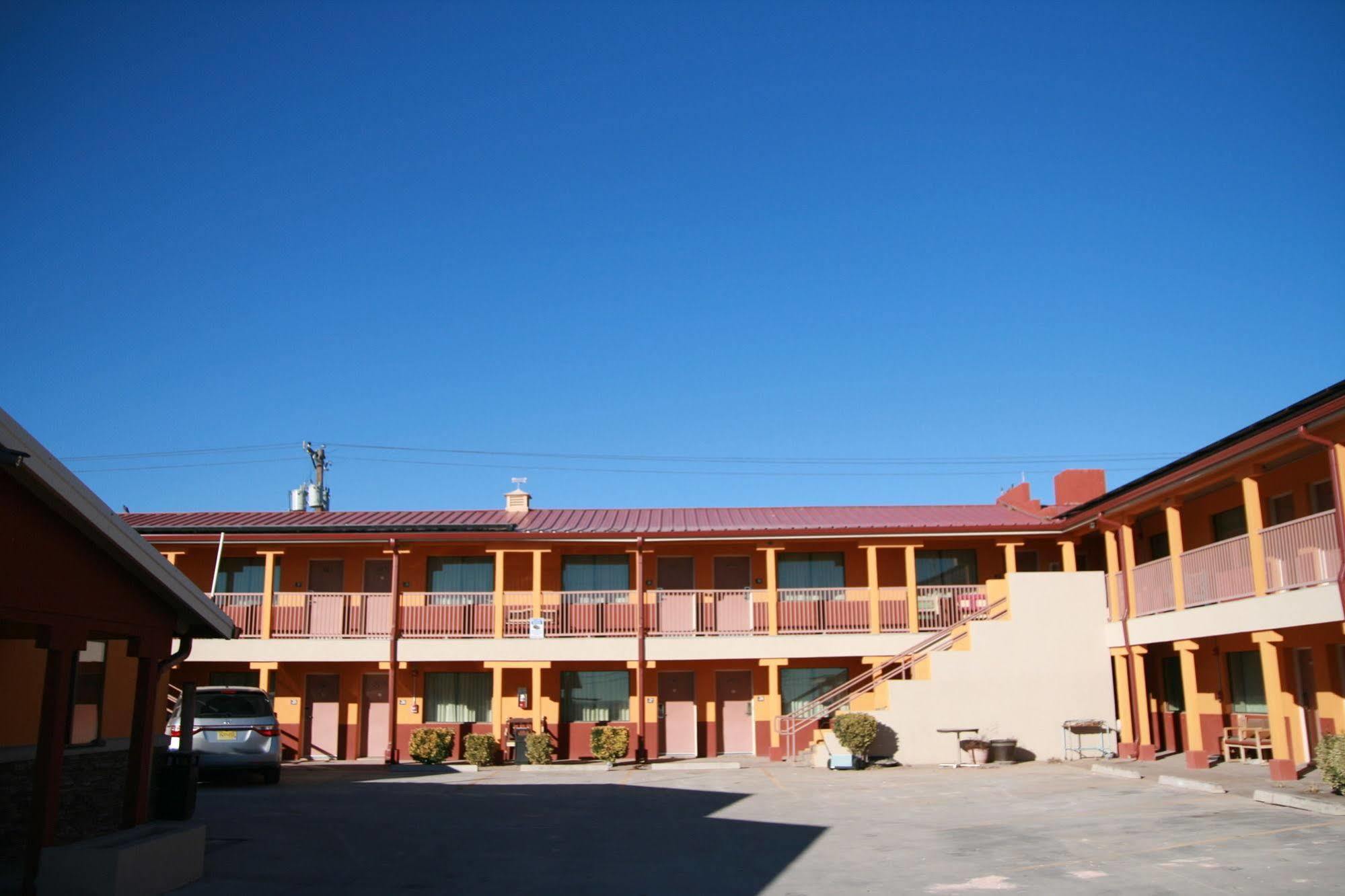 Budget Inn Артезія Екстер'єр фото
